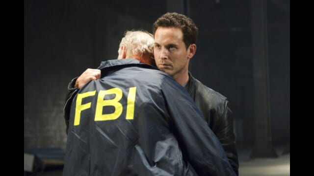 ディープ・アンダーカバー