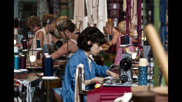 ファクトリー・ウーマン